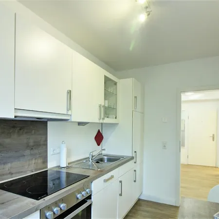 Rosa, App 1 *